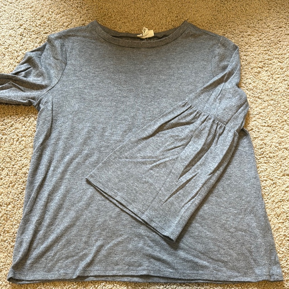 LOFT belle sleeve top